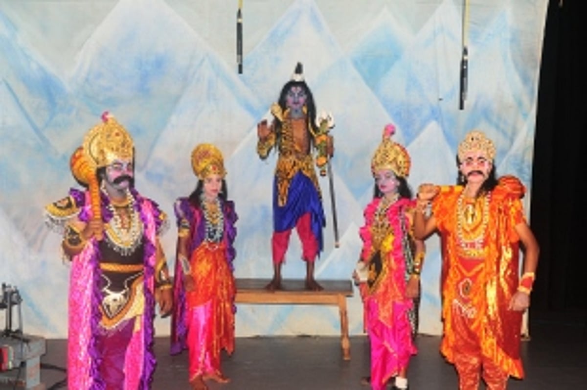 A practical lesson in art and culture