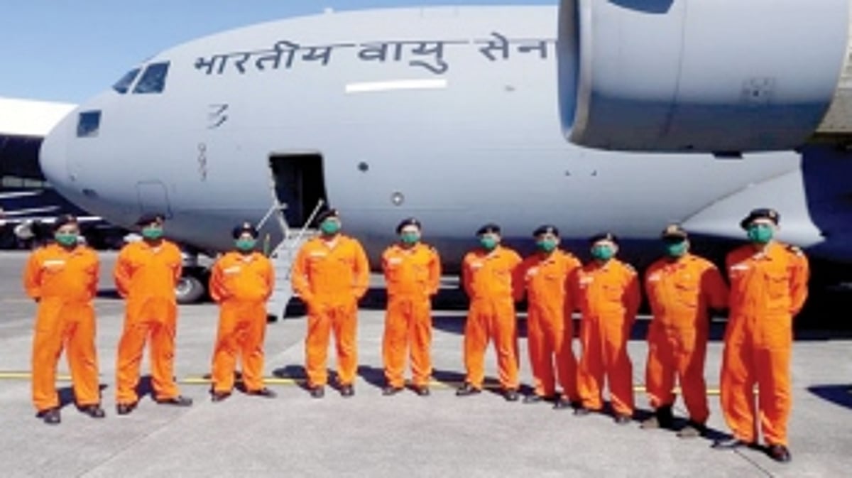 A response team unit of pollution  team off to Mauritius