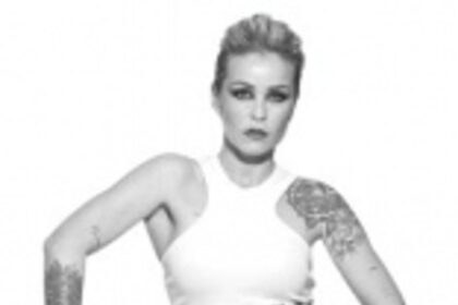 A soulful voice to commemorate the 50th anniversary of Portugal’s Carnation Revolution