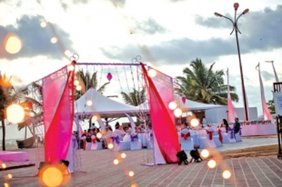A tussle at Arossim that seems to have changed a lot for beach weddings