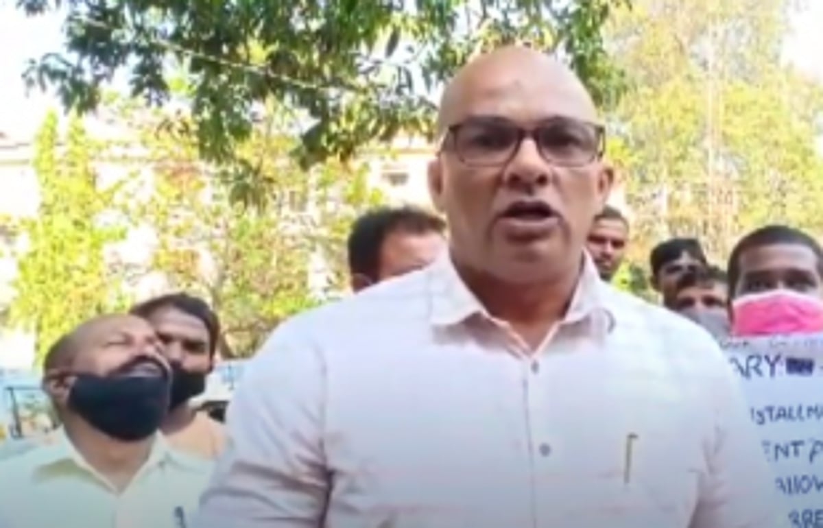 AAP extends support  to MMC staff, workers