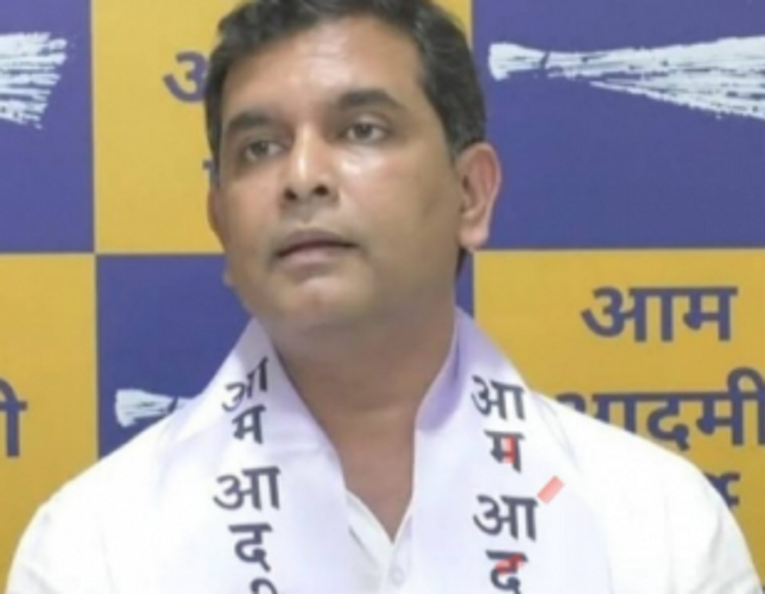 AAP reiterates its pledge to refund bribe-for-job money to the affected 1 AAP reiterates its pledge to refund bribe-for-job money to the affected