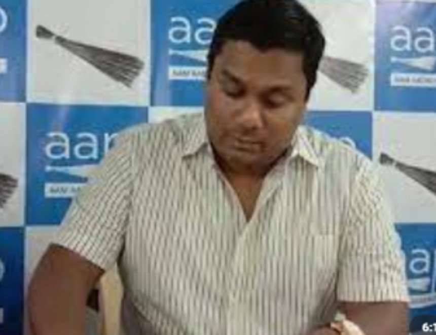 AAP urges govt to pay pension  dues of seafarers before polls