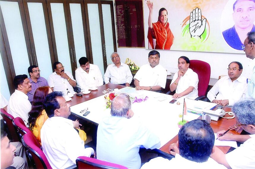 AICC General Secretary and in-charge of Goa, B K Hariprasad discussing the latest political scenario and organisational matters with GPCC President Subhash Shirodkar along with GPCC members and office bearers at Congress House, Panjim on Monday. 1 AICC General Secretary and in-charge of Goa, B K Hariprasad discussing the latest political scenario and organisational matters with GPCC President Subhash Shirodkar along with GPCC members and office bearers at Congress House, Panjim on Monday.