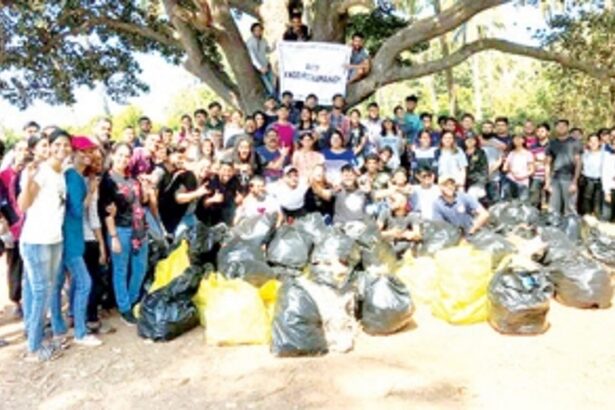 ANM Goa holds cleaning  drive at Cacra Beach