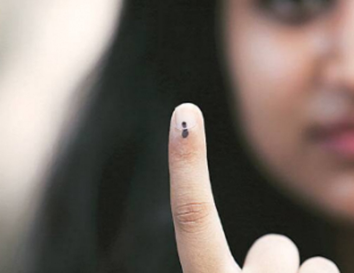 ARE POLITICAL PARTIES IN GOA INTERESTED IN TAKING PEOPLE INTO CONFIDENCE?