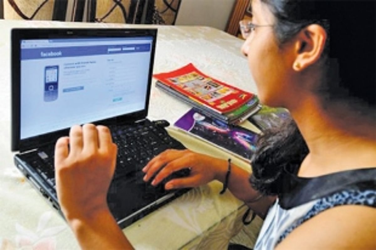 ARE YOU READY TO #DELETEFACEBOOK YET?