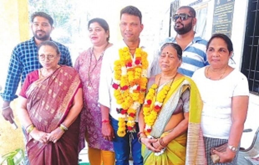Abhay is Siolim-Marna sarpanch, Manorama elected deputy