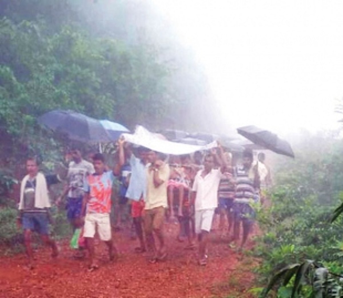 Absence of road costs Quepem man his life