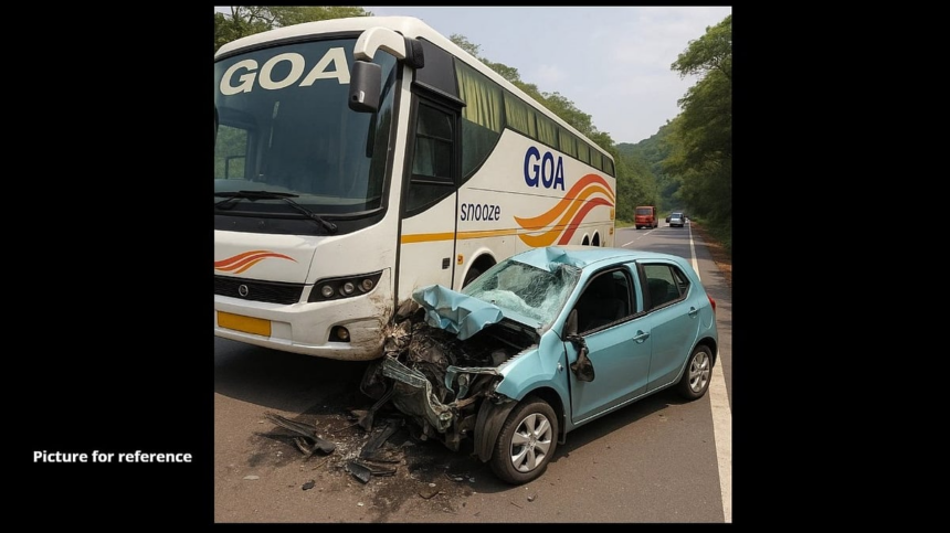 Accident at Anmod Ghat on Hubballi-Panaji Route; Minor Injuries Reported, No Fatalities 1 Accident at Anmod Ghat on Hubballi-Panaji Route; Minor Injuries Reported, No Fatalities