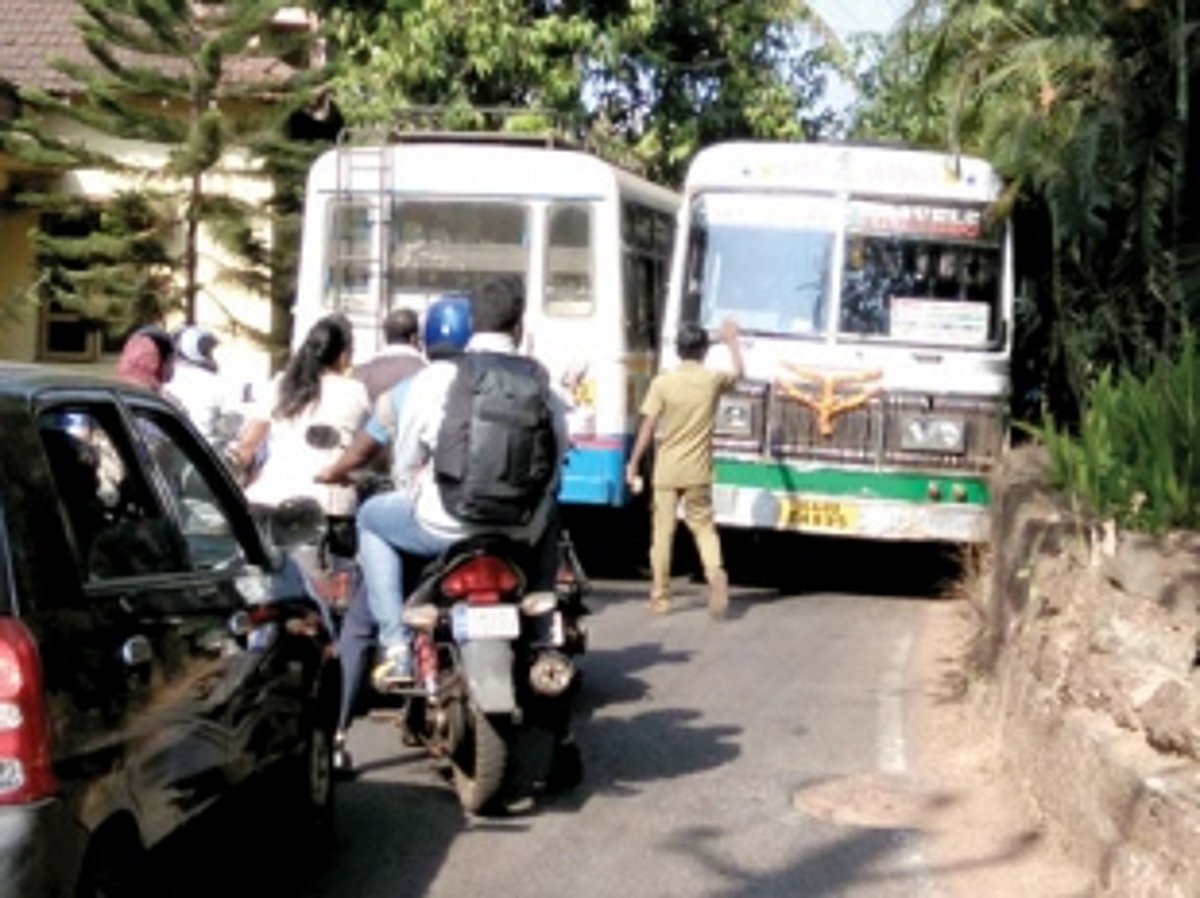 Accident at Chandor halts traffic for 3 hrs