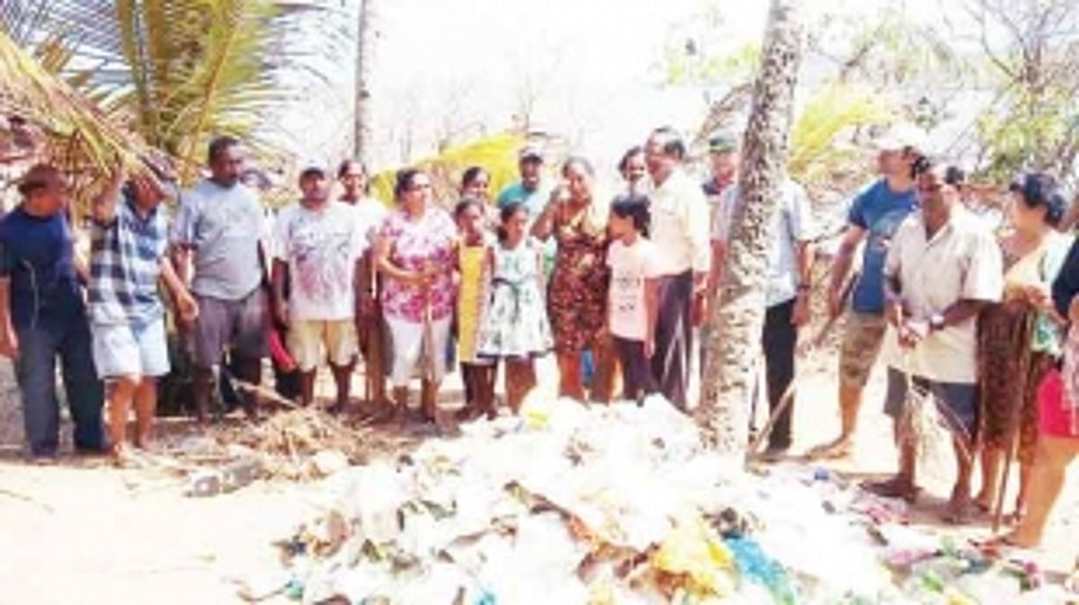 Activist group cleans up three beaches in South