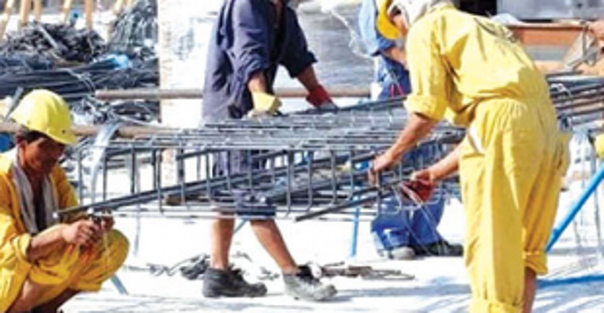 Activists file police complaint into ‘illegal’  registration of construction workers