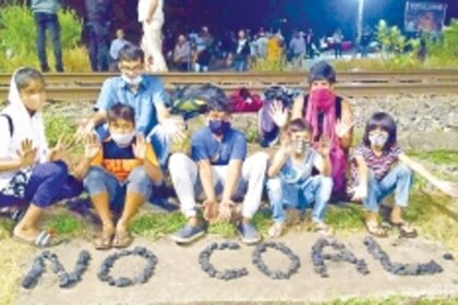 Activists react sharply against 3 linear projects