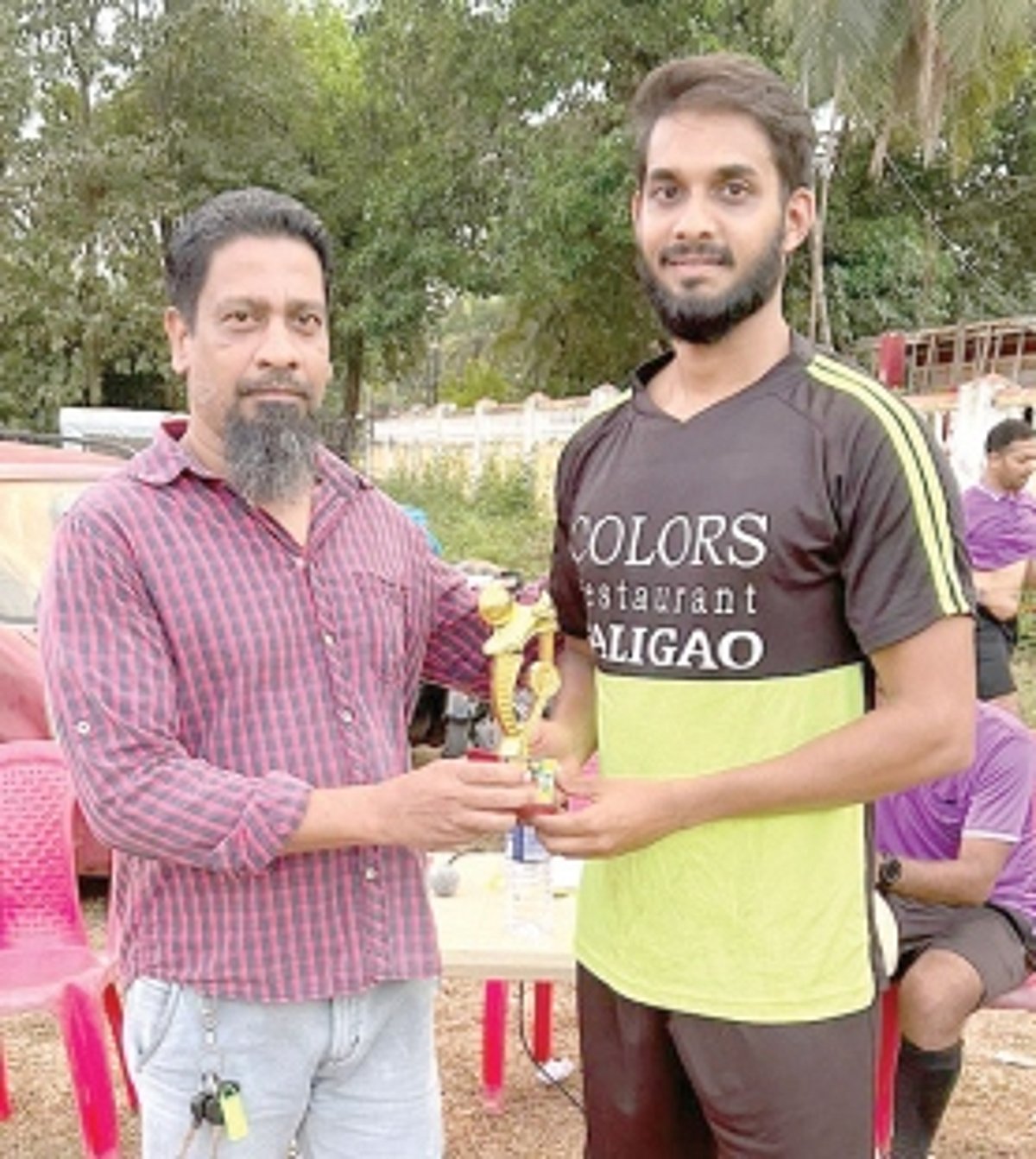 Adarsh Yuvak Sangh enter semis