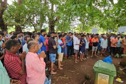 After a morcha, praying to village deity, Mayem MLA assures to scrap Kudchirem waste project