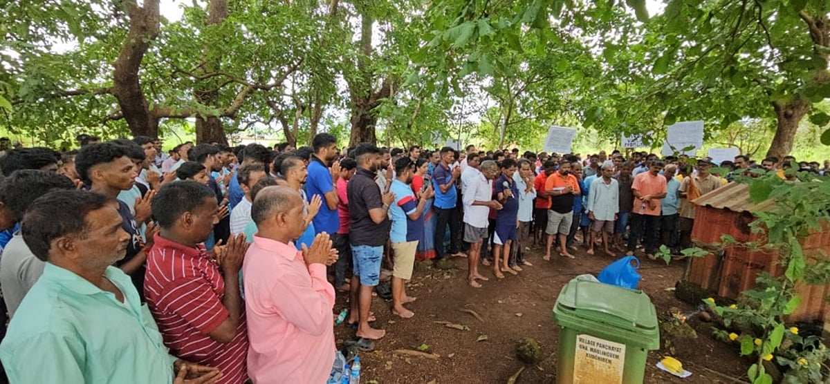 After a morcha, praying to village deity, Mayem MLA assures to scrap Kudchirem waste project