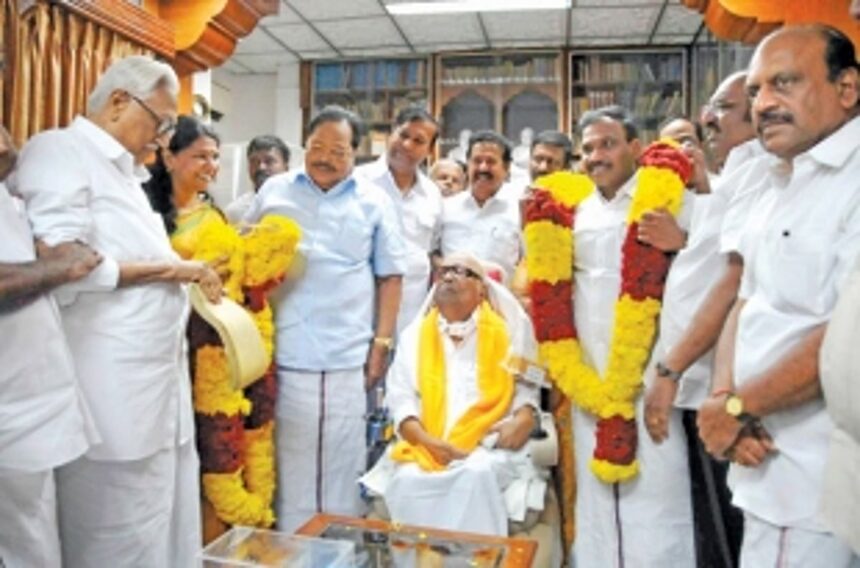 After acquittal, Raja, Kanimozhi meet DMK chief Karunanidhi