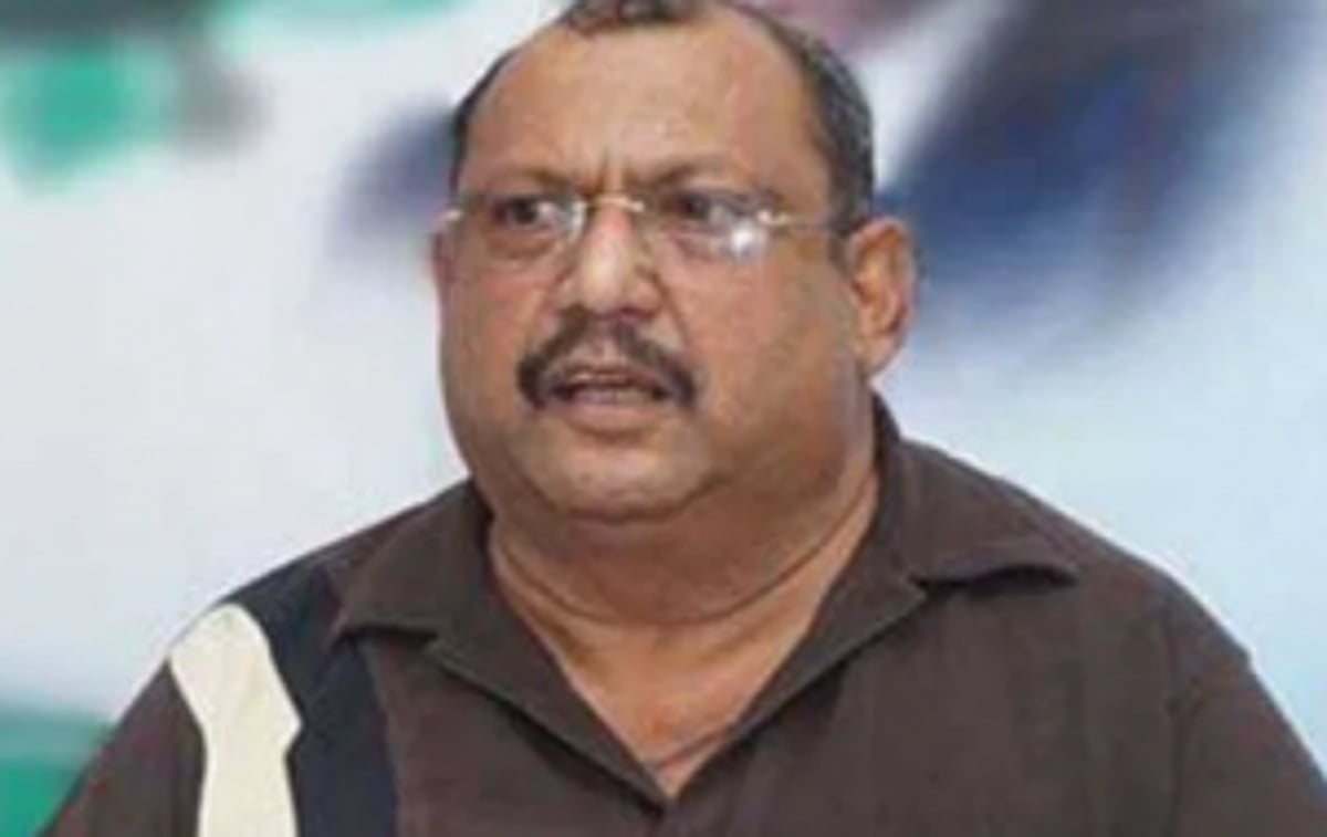 After fake currency racket busted, Cong says demonetisation useless