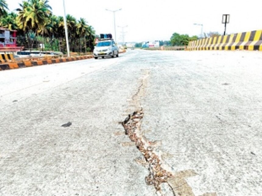 After only two years of use, cracks form on Panjim-Bambolim highway