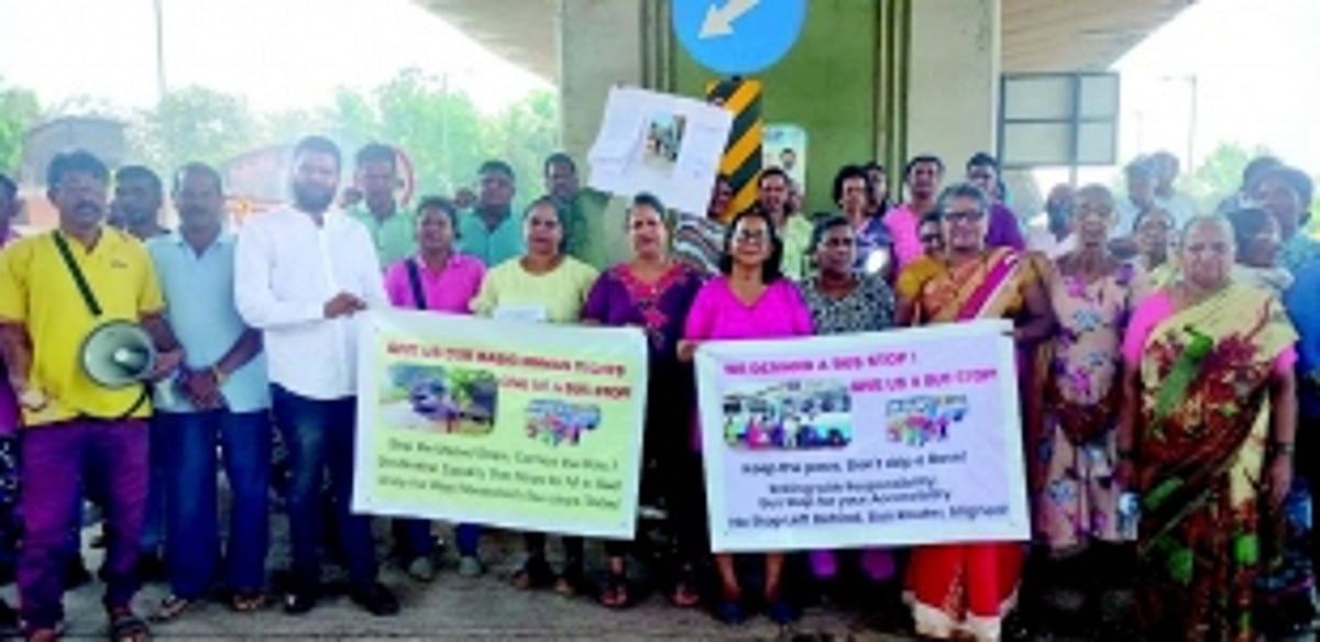 Agasaim locals stage protest for bus stop