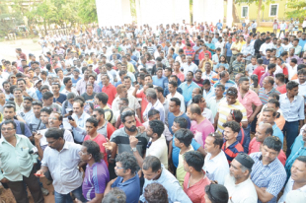 Air passengers face severe hardship during taxi strike