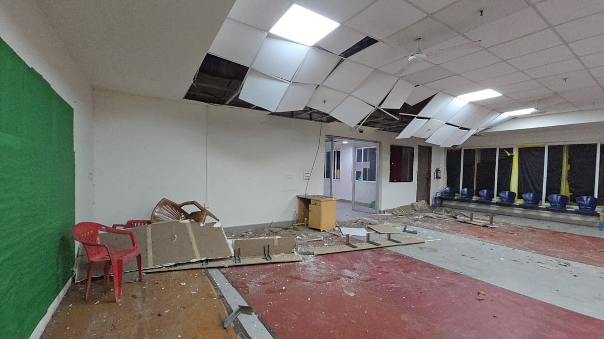 Aldona MLA Carlos Alvares Ferreira Demands Inquiry After Ceiling Collapse at Peddem Indoor Stadium