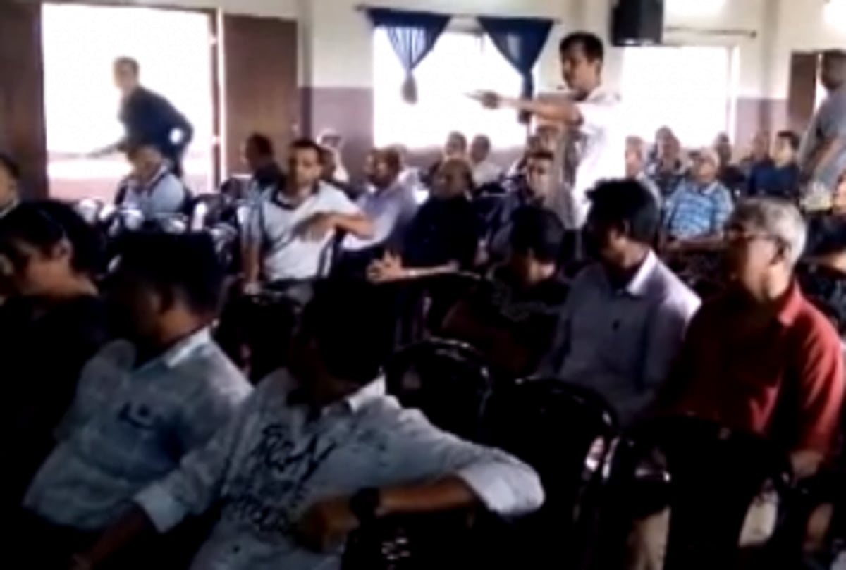 Aldona sarpanch  faces no trust