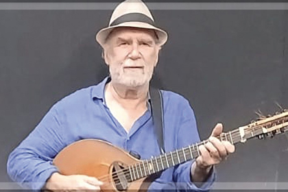 Ale Moller Brings Global Folk Fusion to Goa's Sur Jahan Festival