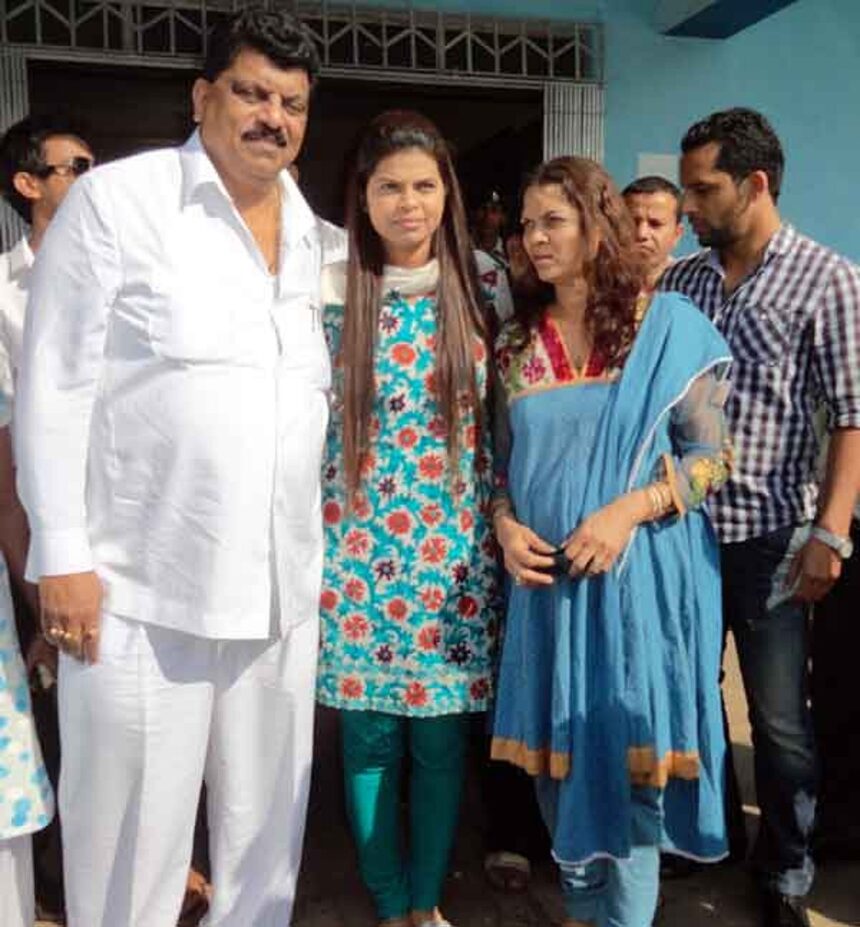 Alemao family files nomination papers