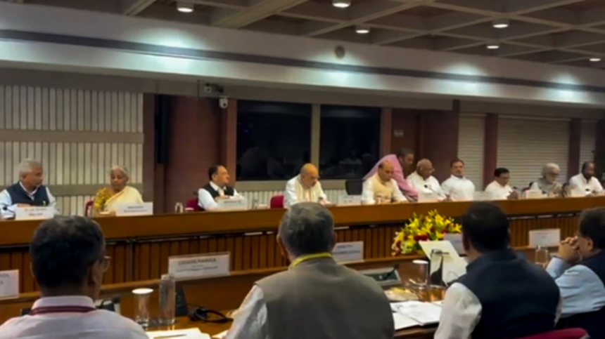 All-Party Meeting on Jammu and Kashmir Terror Attack: Leaders Urge Strong Action, Address Security Concerns 1 All-Party Meeting on Jammu and Kashmir Terror Attack: Leaders Urge Strong Action, Address Security Concerns