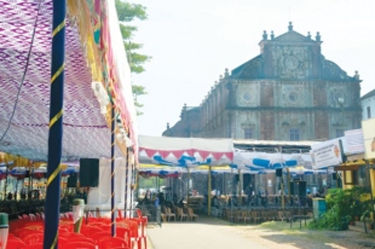 All in place for the feast of  Goencho Saib