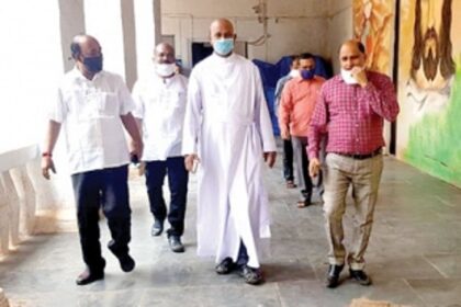 All three MPs visit the Basilica, assure to raise issue with Centre