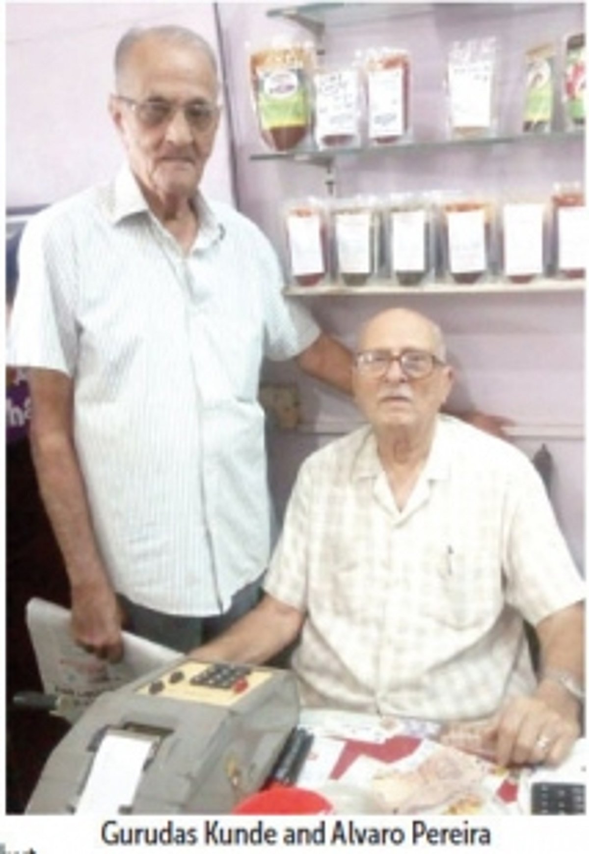 Álvaro Pereira belongs to the Ages