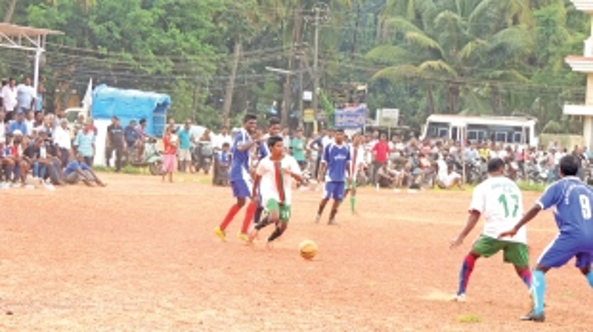 Alvito sends Navelim SC into final