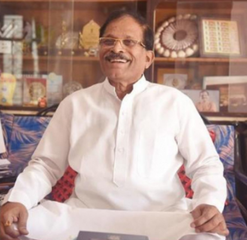 Always a CM in waiting but, above all, Bhau is a bridge between the past and present BJP