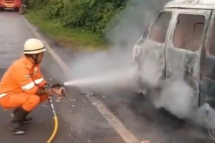 Ambulance Catches Fire in Satarda; Pernem Fire Team Swiftly Contain Blaze, No Injuries Reported