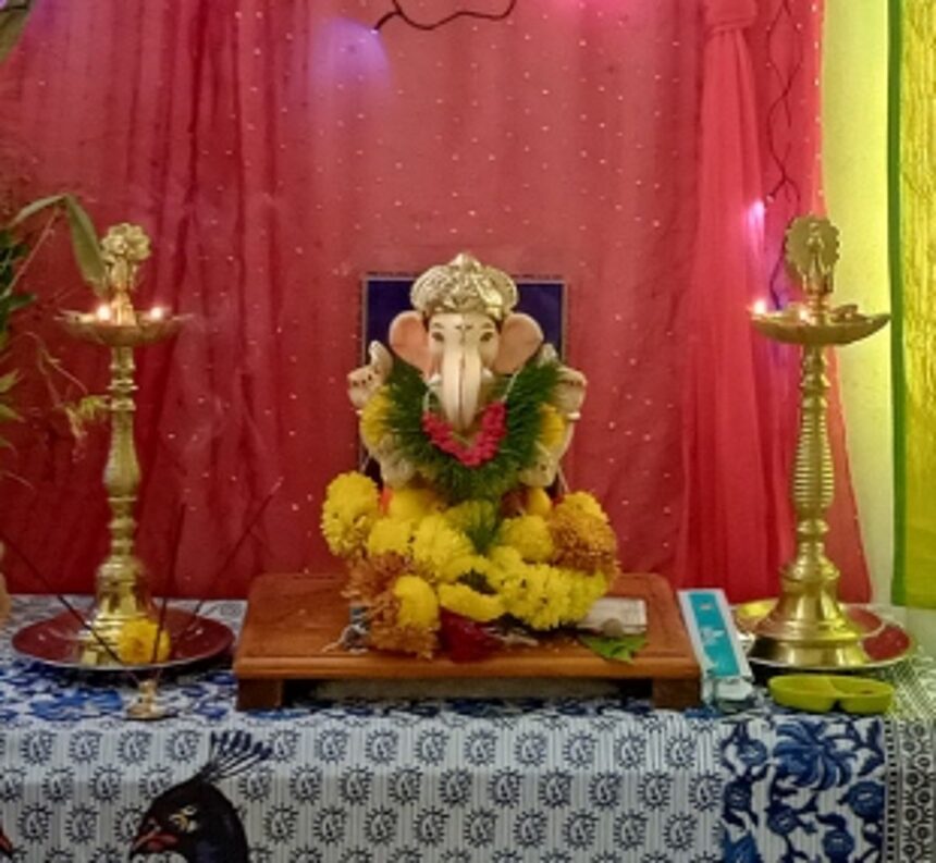 Amid restrictions devotees immerse Ganesh idols