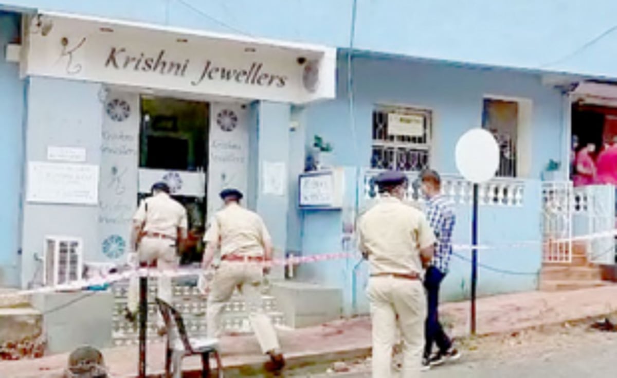 Amidst the debate on what bystanders could have done, neighbours speak out