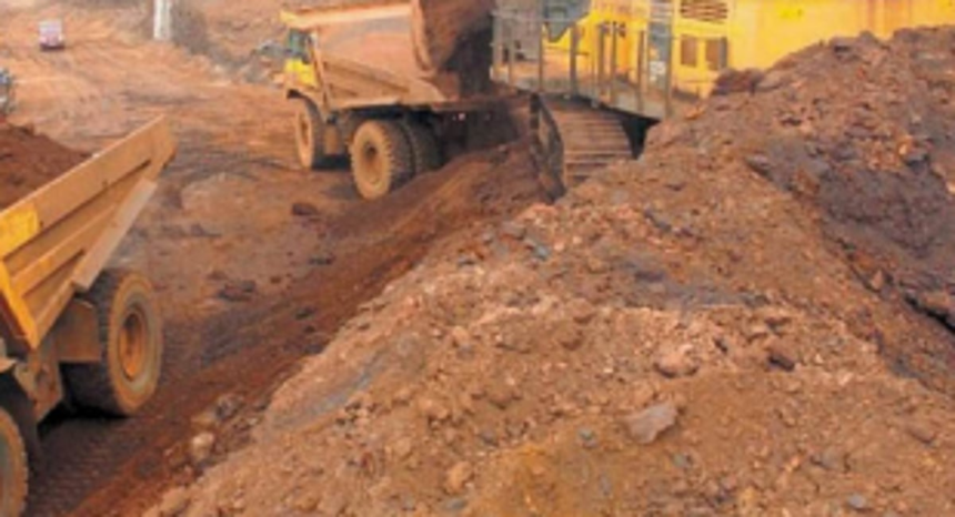 Amona, Navelim locals are urged to unite at public hearing against mining expansion 1 Amona, Navelim locals are urged to unite at public hearing against mining expansion