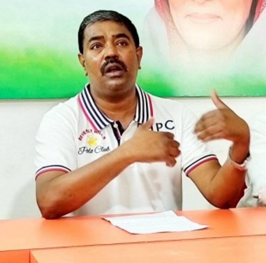 Amonkar hits out at  Dinesh Gundu Rao