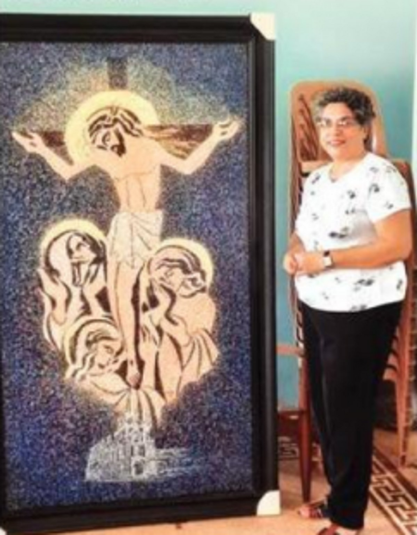 An artist who ‘injects’ brilliance into her paintings