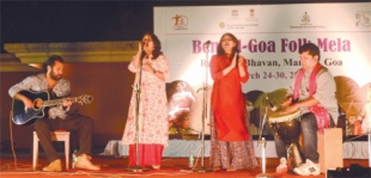 An electrifying confluence of Folk