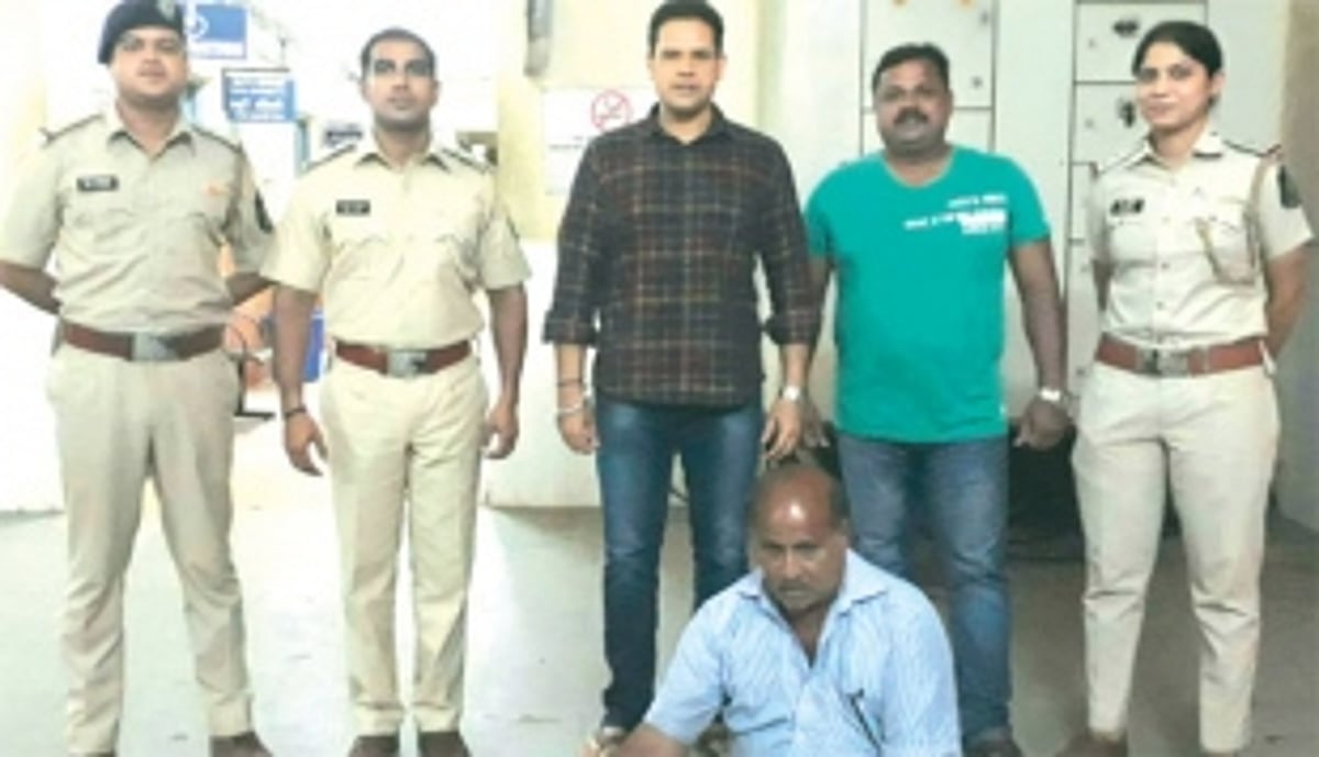 Andheri native held for setting 13  two-wheelers on fire at Khareband