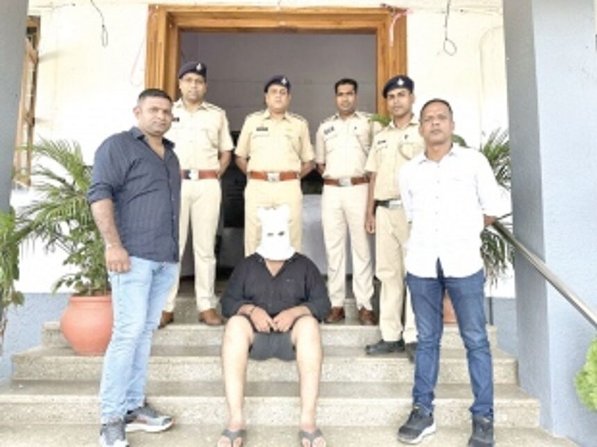 Andhra native held with Rs 6.1L worth ganja