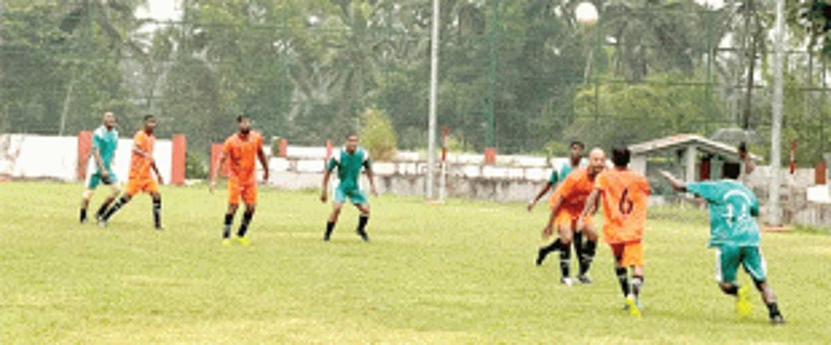 Andrade treble sends Verna into final