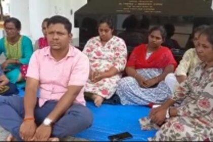 Anganwadi workers launch chain hunger strike; demand redressal to their demands