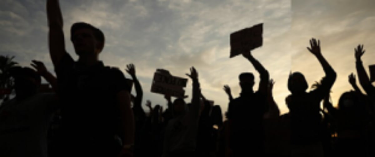 Anganwadi workers to  hold indefinite strike