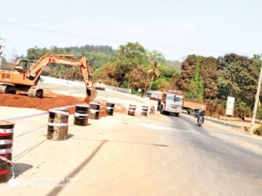 Angry locals demand safety measures at Curti junction to prevent frequent accidents