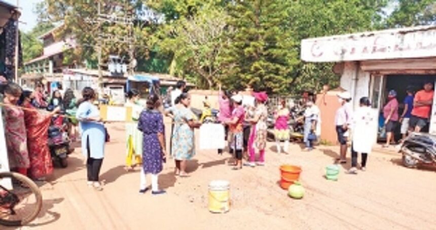 Anjuna Caisua locals protest PWD’s  failure to supply regular water